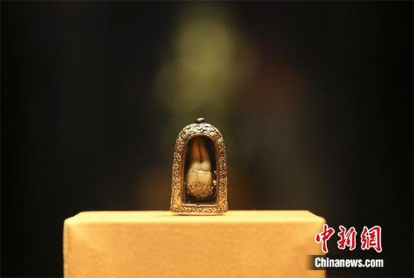 班禪牙龕，故宮博物院藏